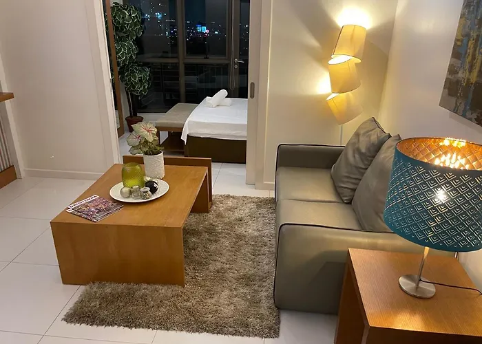 Apartment Fabulous Skyline Kl Greenbelt Makati *