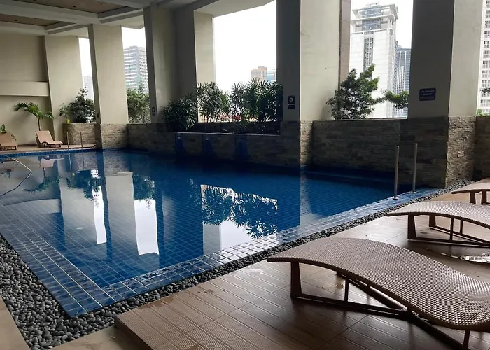 Fabulous Skyline Kl Greenbelt Makati Apartment Manila